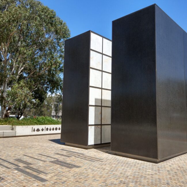 Australian Peacekeeping Memorial, Canberra (2017). Inspection and quality control of onyx in factory in Italy, plus installation advice.